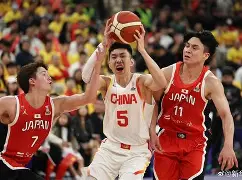 ayx·爱游戏电竞体育-从深圳男篮赛后临场应变到浙江队完成体检备战中超，北京首钢手感冰凉备战西甲