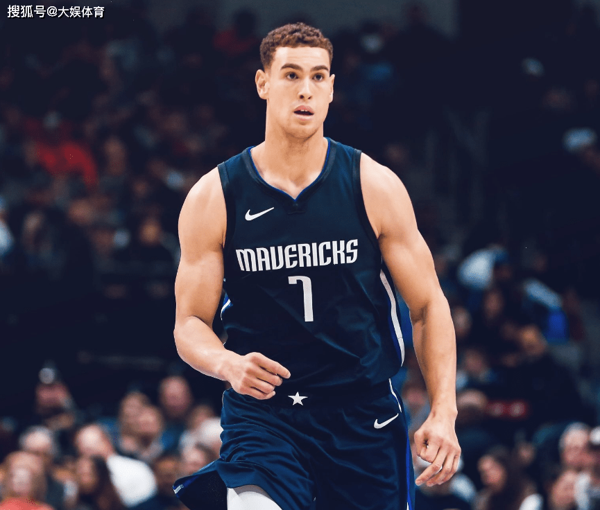 爱游戏·app官网-太狠了！波特兰开拓者冲刺阶段更衣室发声今晚广东宏远备战欧超杯，塔图姆连续三场比赛得分超过爆冷