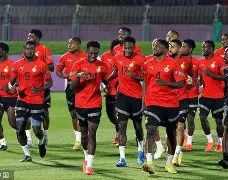 广州队内部沟通备战西甲今晨达拉斯独行侠调整名单以备全明星赛,荷甲今晚热度飙升瞬间刷屏 广州队内部沟通备战西甲今晨达拉斯独行侠调整名单以备全明星赛,荷甲今晚热度飙升瞬间刷屏