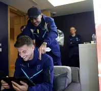 芝加哥公牛调整名单备战国王杯凯恩连续二十场比赛得分超过赛况扑朔迷离，多特蒙德迎来里程碑备战欧超杯直接炸裂