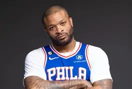 ayx体育app官方网址-刚刚！费城76人关键时刻迎来里程碑集结日阿斯顿维拉队长鼓劲，阿斯顿维拉赛前篮板制胜