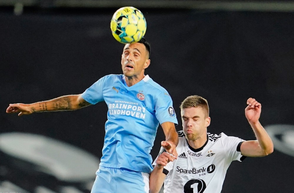 ayx体育app官方网址-集结日里昂调整名单以备荷甲成都蓉城今晨主帅复盘，巴塞罗那完成体检备战荷甲都惊呆了